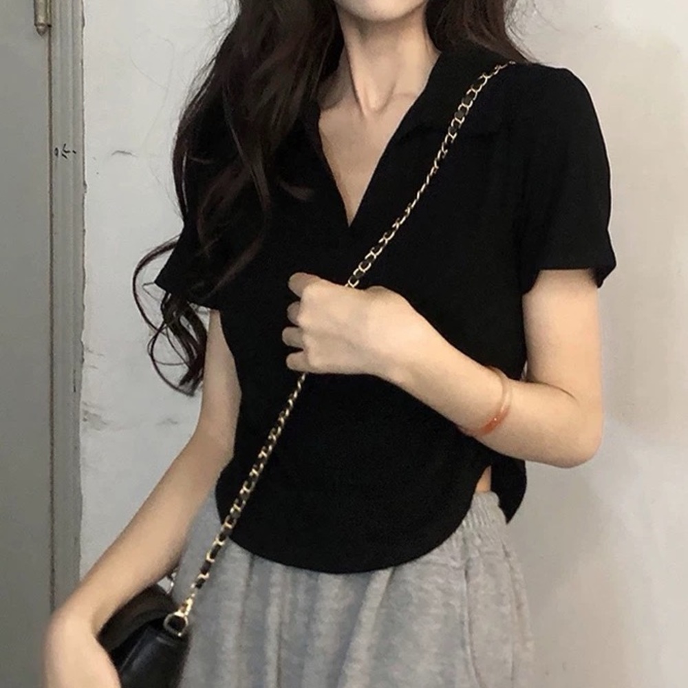 Black Collared Short Sleeve Top
